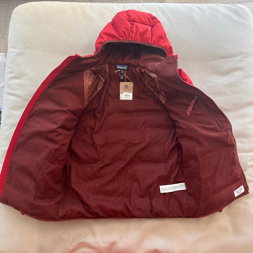 Red Patagonia Cotton Down Jacket - Picture 4 of 8